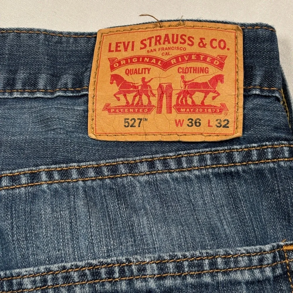 Levi's 527 Slim Bootcut Jeans Mens 36x32 Blue Medium Wash Denim 05527-0239